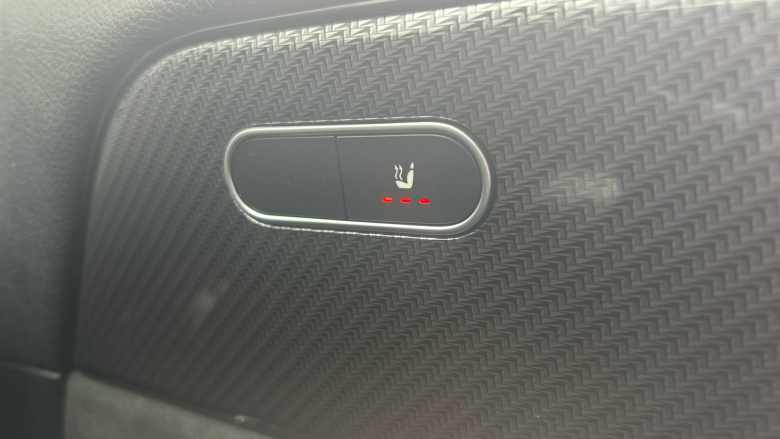 Mercedes-Benz GLA 200d AMG Line Executive 5dr Auto Diesel Hatchback